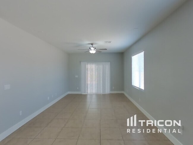 Foto del edificio - 4134 Blue Manor Ln