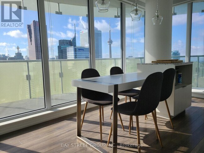 Photo du bâtiment - 197 Yonge St