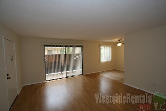 Foto principal - 5421 Kester Ave