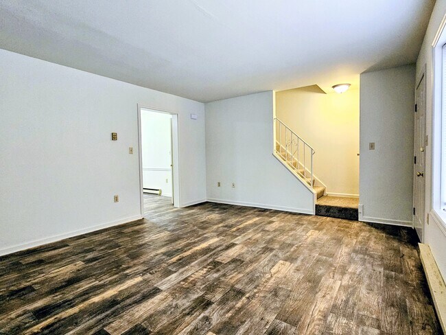 Foto del edificio - 205 Riverview Dr