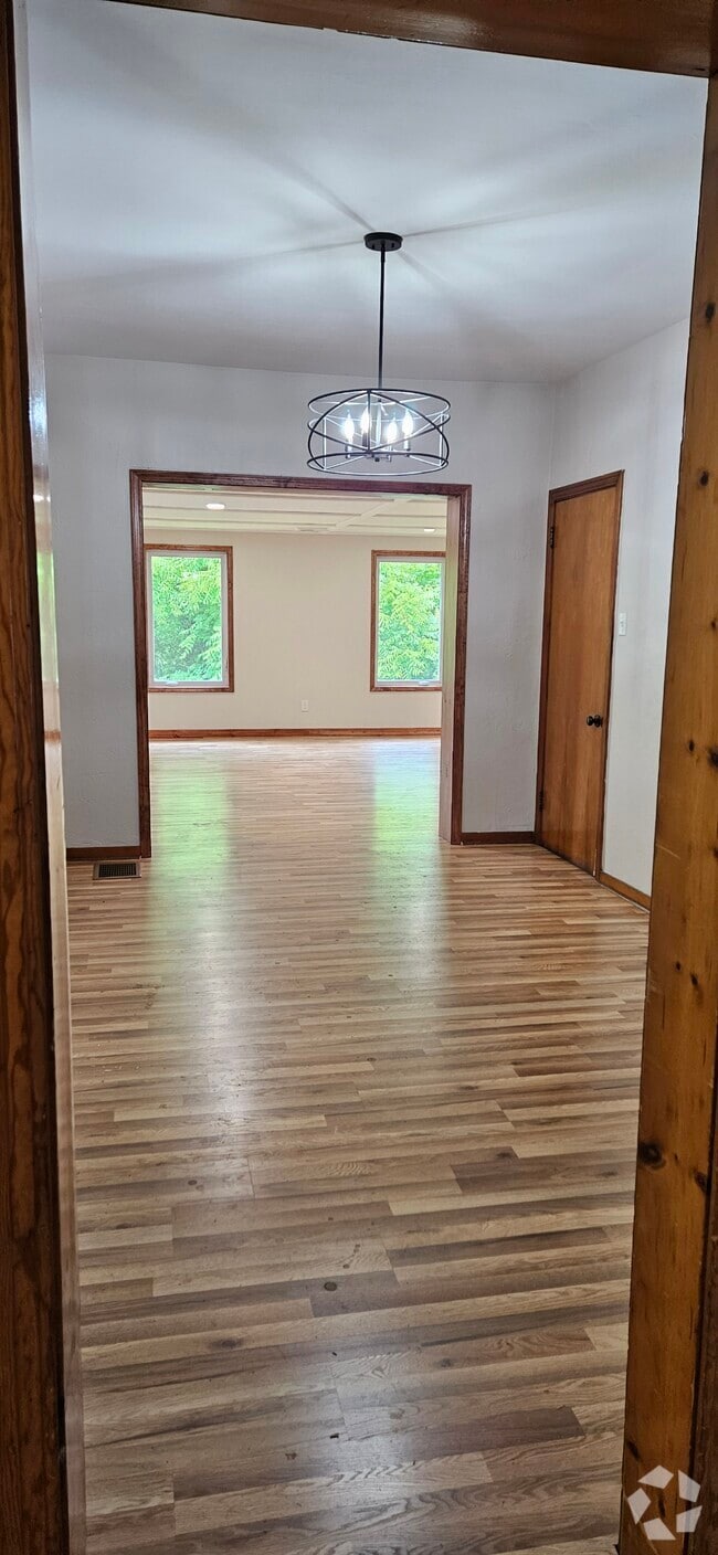 South Park Heights Houses for Rent with a Garage South Park, PA 1