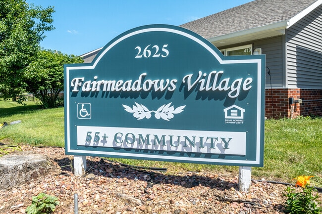 Foto del edificio - Fairmeadows Village-55+ Independent Living Rental Community