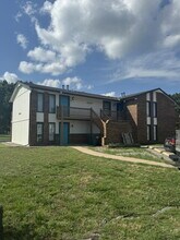 Building Photo - 6832 W Par Ln