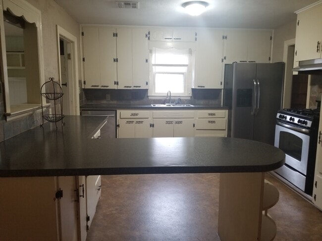 Photo - 1008 S Stanley St House