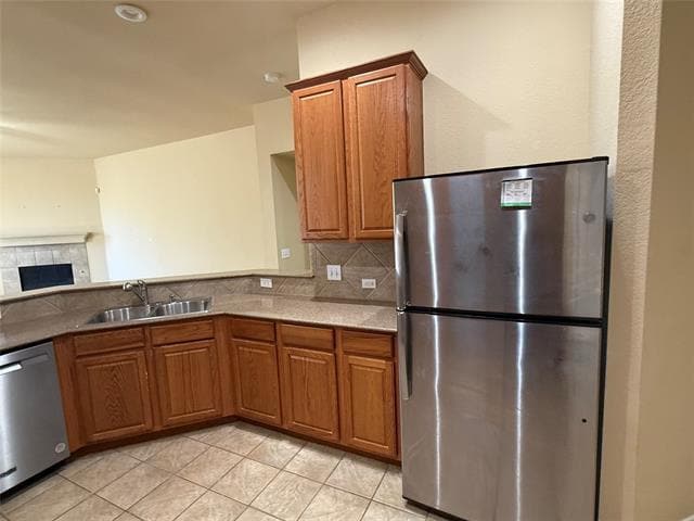 Building Photo - 7529 Rockyridge Dr