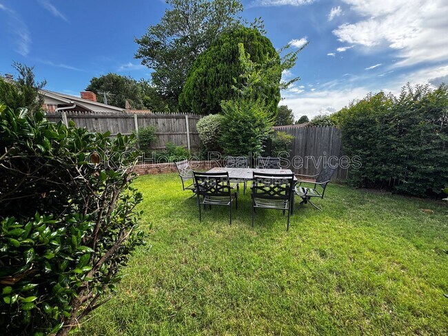 Building Photo - 6300 Brookside Dr