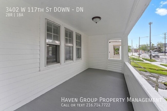 Foto del edificio - 3402 W 117th St