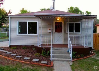 Building Photo - 741 Lewis Ave
