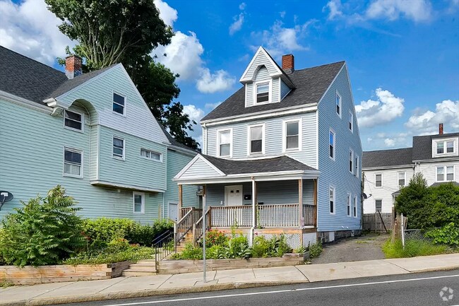 Building Photo - 964 Morton St