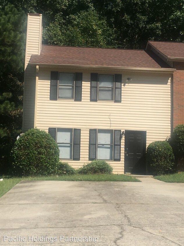 Primary Photo - 935 Silverwood Dr