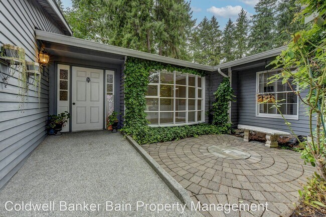Foto del edificio - 4 br, 3 bath House - 12629 N. E. 2nd Street