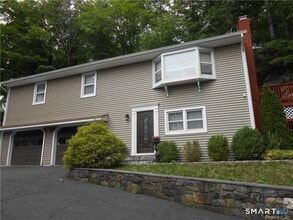 Building Photo - 63 E Rocks Rd