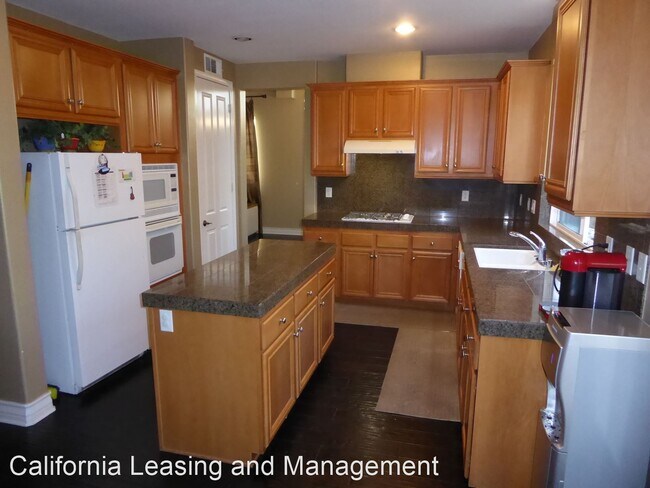 Foto del edificio - 4 br, 2.5 bath House - 17889 Wren Drive