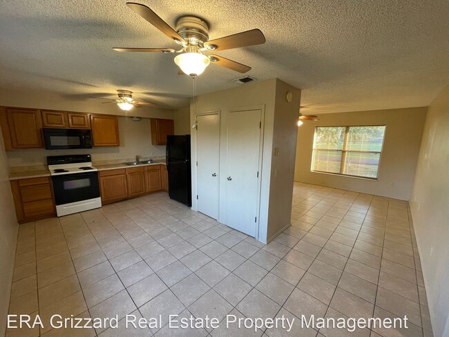 Building Photo - 4 br, 1.5 bath House - 1262 Padgett Circle