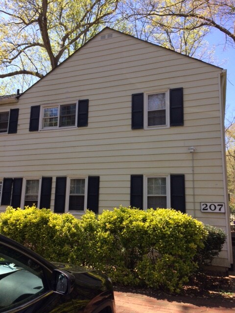 Primary Photo - 207 Monte Vista Ave