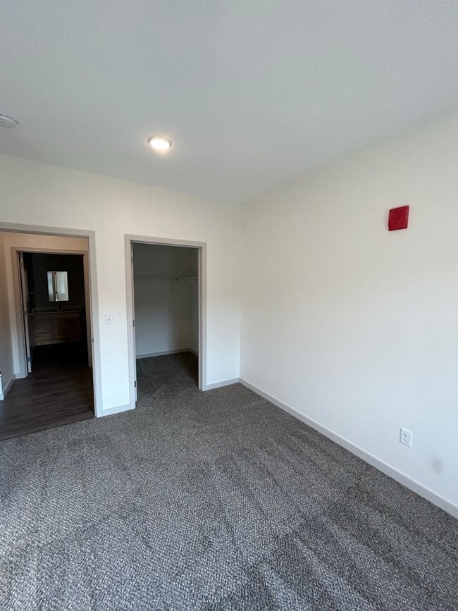 Building Photo - One-Bedroom Unit at Tiller+Main