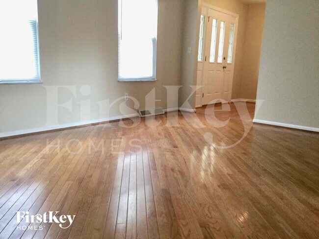 Foto del edificio - 1716 Eastwind Ct