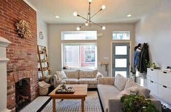 Building Photo - 4016 Willow St