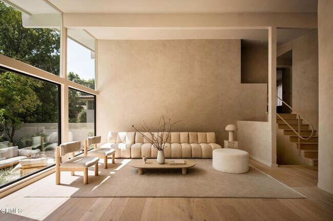 Foto del edificio - 4722 Larkwood Ave