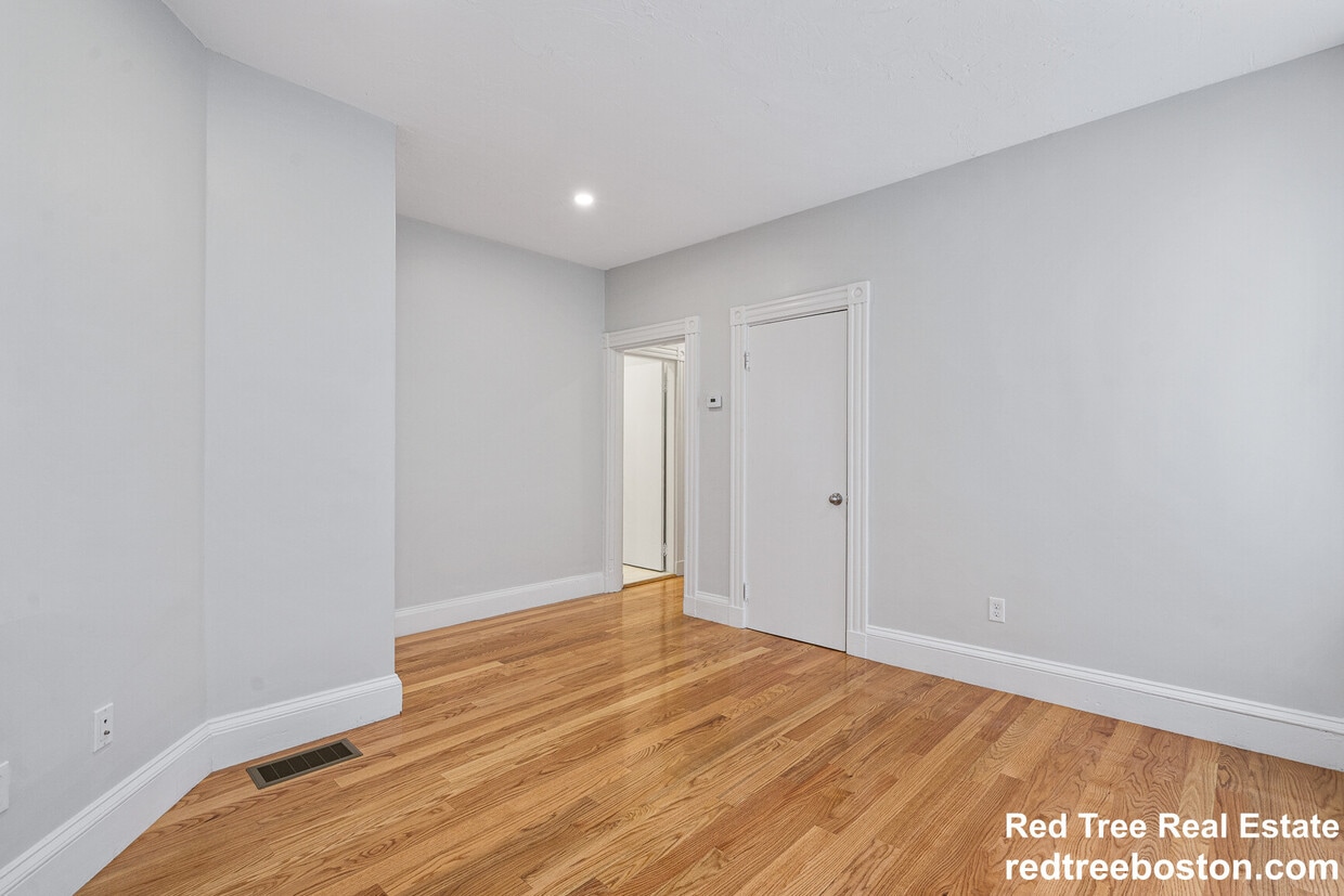 Photo - 35 Newport St. Unit 2