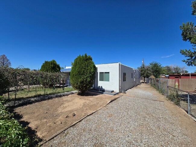 Foto del edificio - North Valley Home for Rent