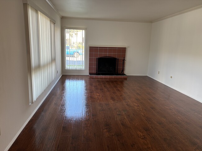 Living Room - 20435 Osage Ave