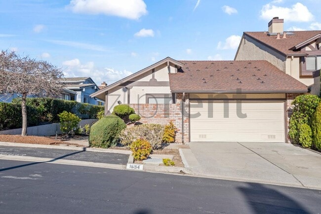 Building Photo - 1654 Sugarloaf Dr