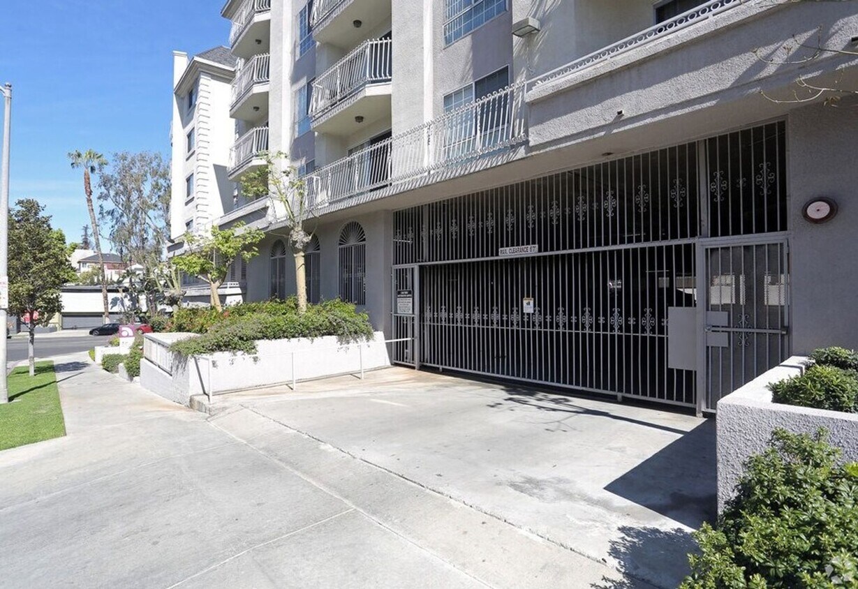 Foto del edificio - 400 S Westmoreland Ave