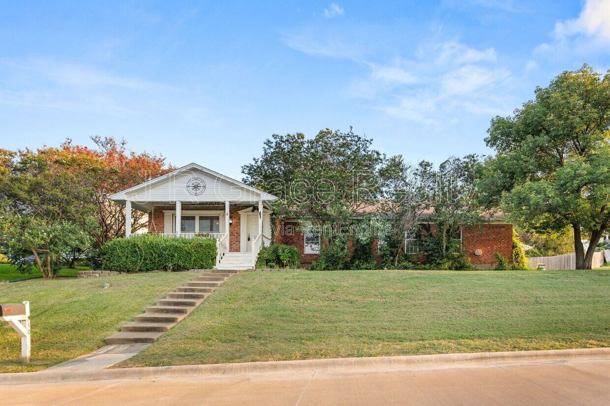 Foto principal - 1308 White River Dr