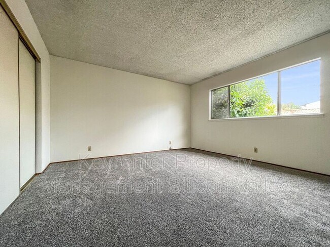 Foto del edificio - 365 Mustang St