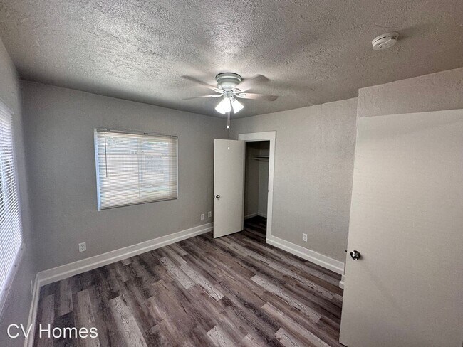 Foto del edificio - 2 br, 1 bath House - 4477 E. Washington Ave.