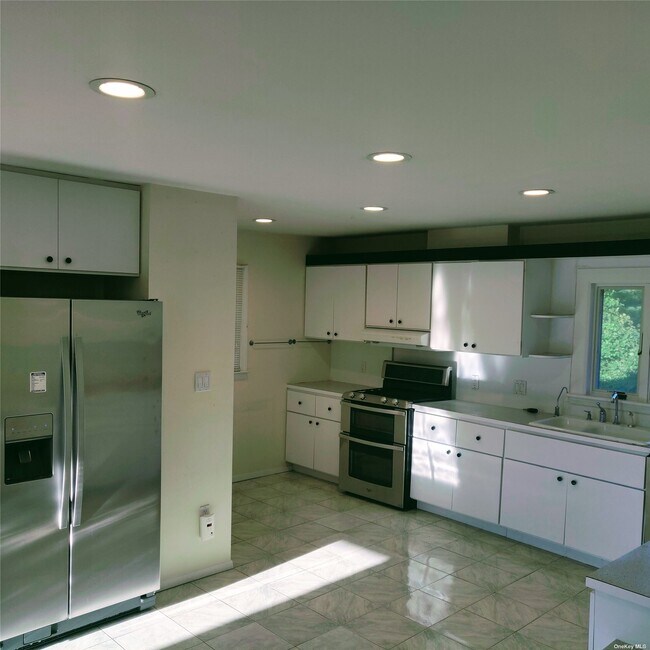 Foto del edificio - 271 Robby Ln