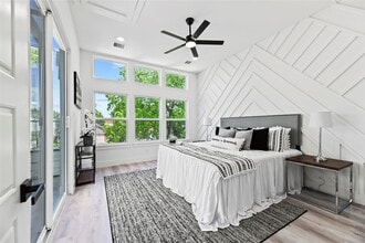 Building Photo - 7212 England St