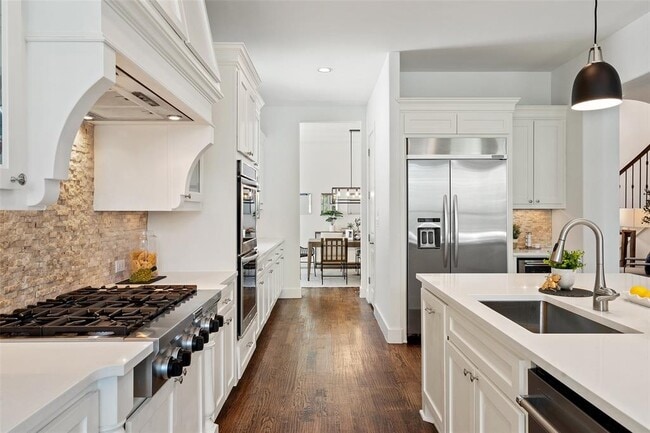 Building Photo - 402 Tempranillo Way