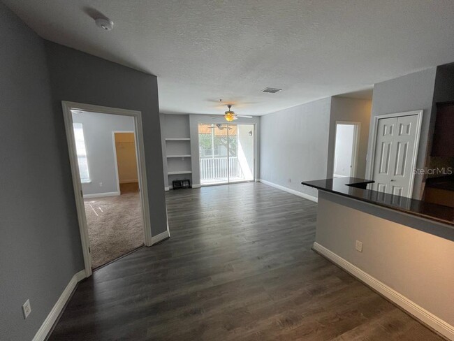Building Photo - 2537 Maitland Crossing Way