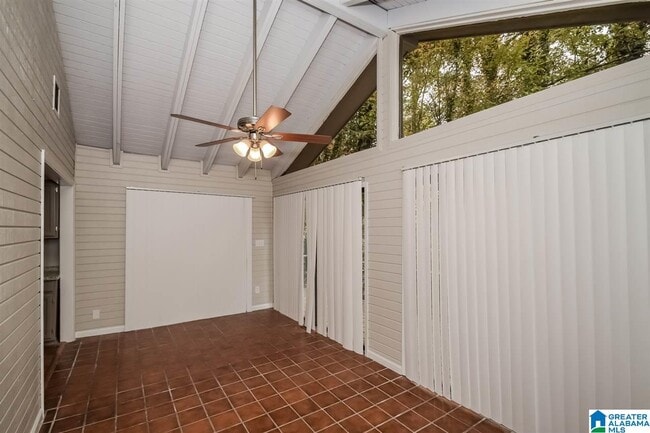 Building Photo - 2435 Burgundy Dr