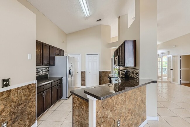 Building Photo - 2837 Berkshire Circle