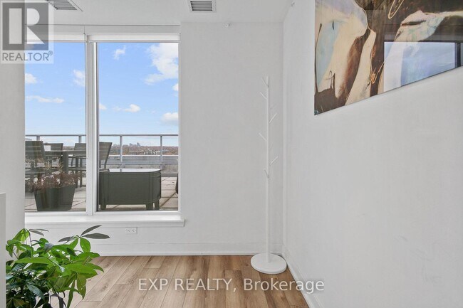 Building Photo - 25 Baseball Pl