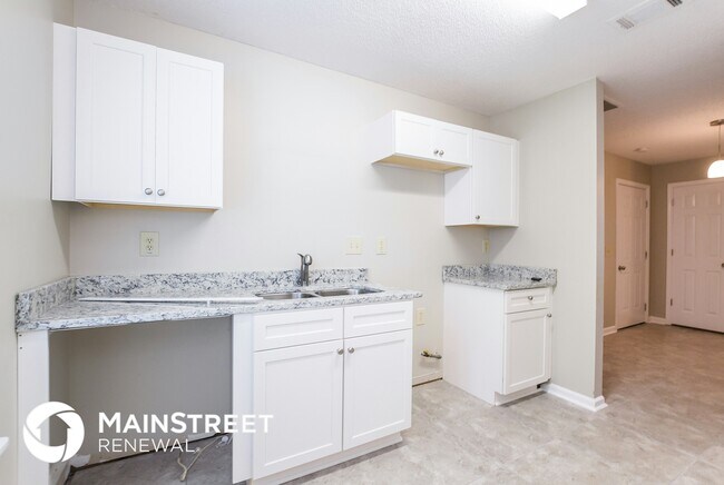 Building Photo - 5305 Brickleberry Way