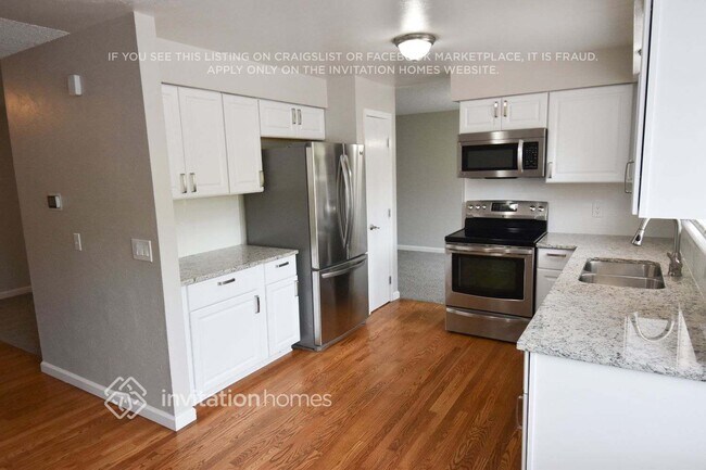 Foto del edificio - 3244 W 11th Ave Pl