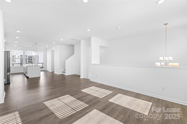 Foto del edificio - 3240 Stelfox St