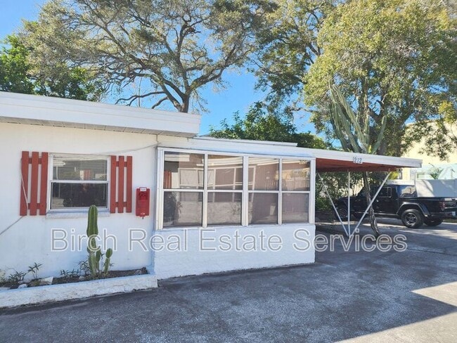 Building Photo - 212 S Lincoln Ave