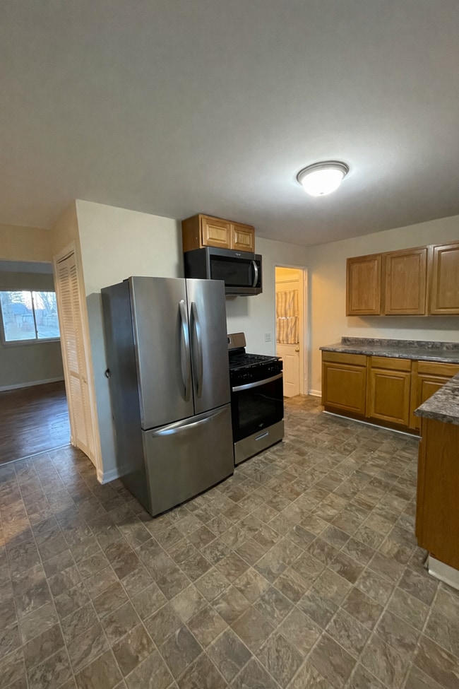 Building Photo - 2886 Grant Dr