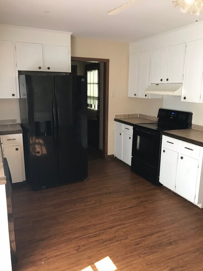 1236 Mathis Rd, Greenwood, SC 29649 House Rental in Greenwood, SC