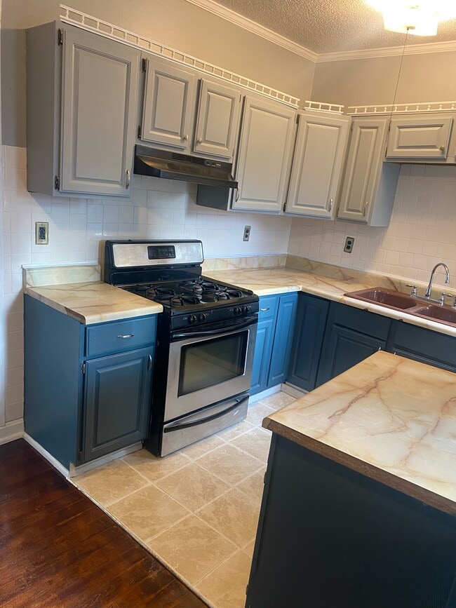 Building Photo - 111 Maxfield St