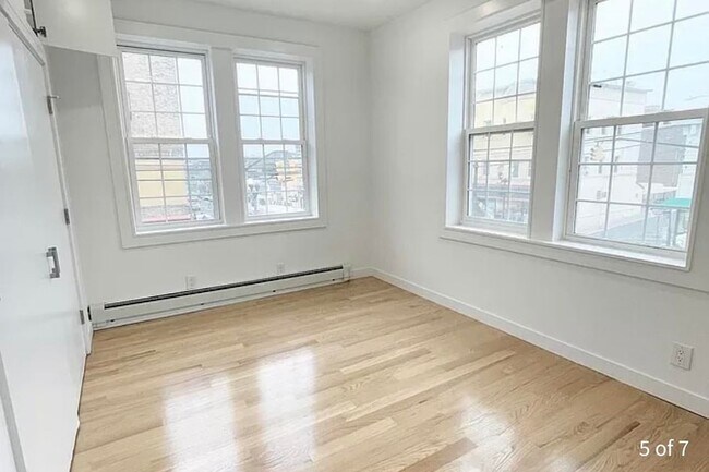 Foto del edificio - 452 64th St