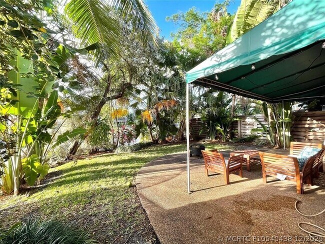 Foto del edificio - 619 Kensington Pl