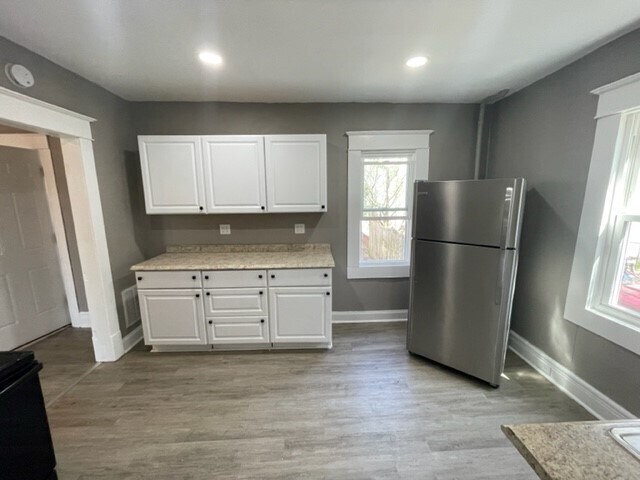 Kitchen - 52 Birch Plz