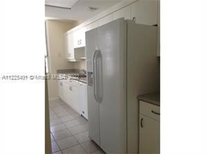 Building Photo - 2 br, 2.5 bath Condo - Courvoisier Courts