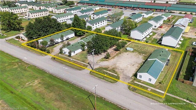 Foto del edificio - 7421 Terry St